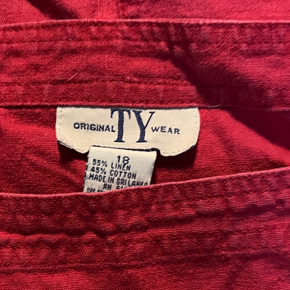 TY Wear Red Linen-Cotton Blend jumper.